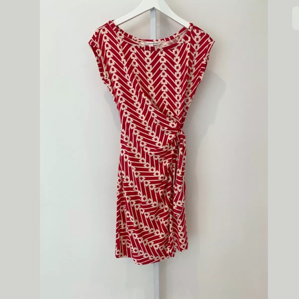 DIANE VON FURSTENBERG DVF DELLA RASPBERRY RED WHITE DRESS SIZE 6 NWOTS!